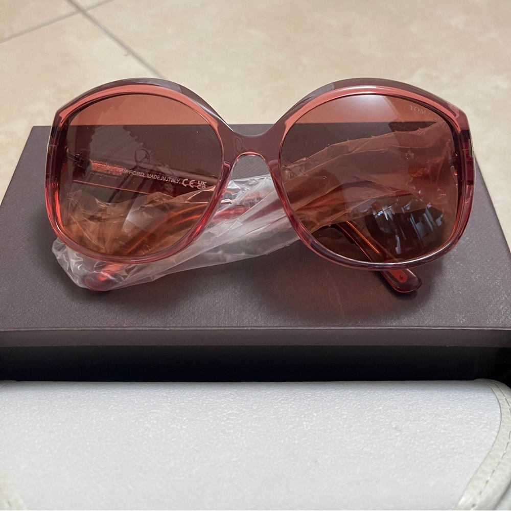 NIB Tom Ford Pink Clear Sunglasses Full Inclusion - Picture 2 of 5